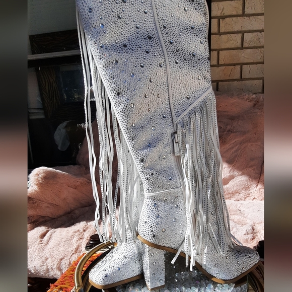 Jessica SimpsonAsire Rhinestone Western Fringe Boots - Picture 6 of 15